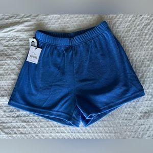 NEW WITH TAGS - Aritzia TNA Towel Terry Perfect High-Rise 3” Sweatshort